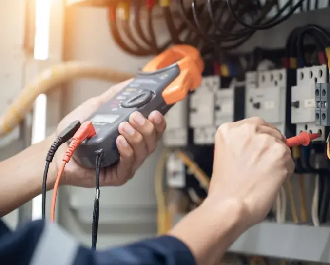 Eletricista Certificado no Porto